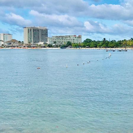Beach PentHouse A25 Sandcastles Ocho Rios Exterior foto